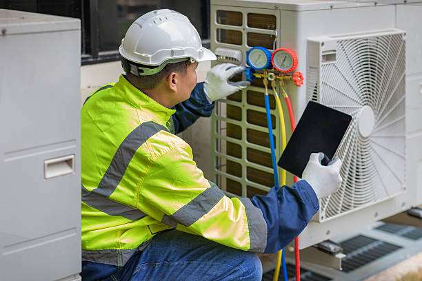 Professional Hvac technician working in Curtisville, PA